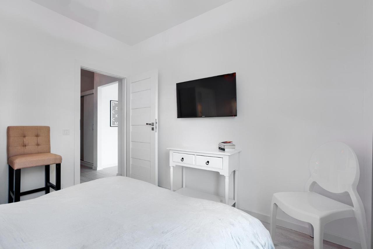 Apartment Dembowskiego - Unique *